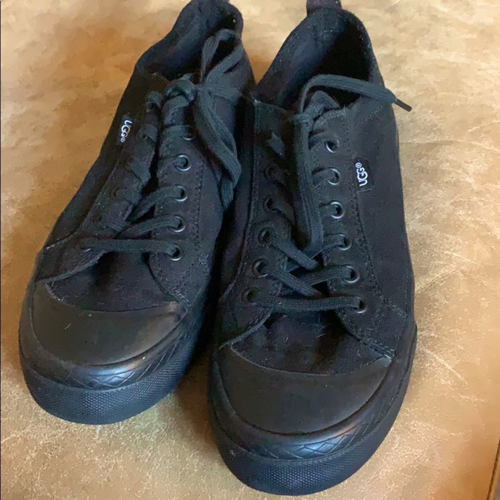 Ugg Canvas Casual Sneakers Size 8